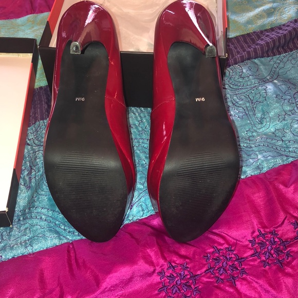 Pumps - Picture 3 of 4